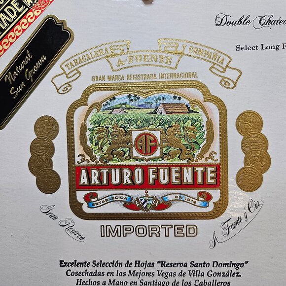 Handmade Arturo Fuente Imported Cigar Box Purse With Black Bead Handle And Tasse - Picture 9 of 13